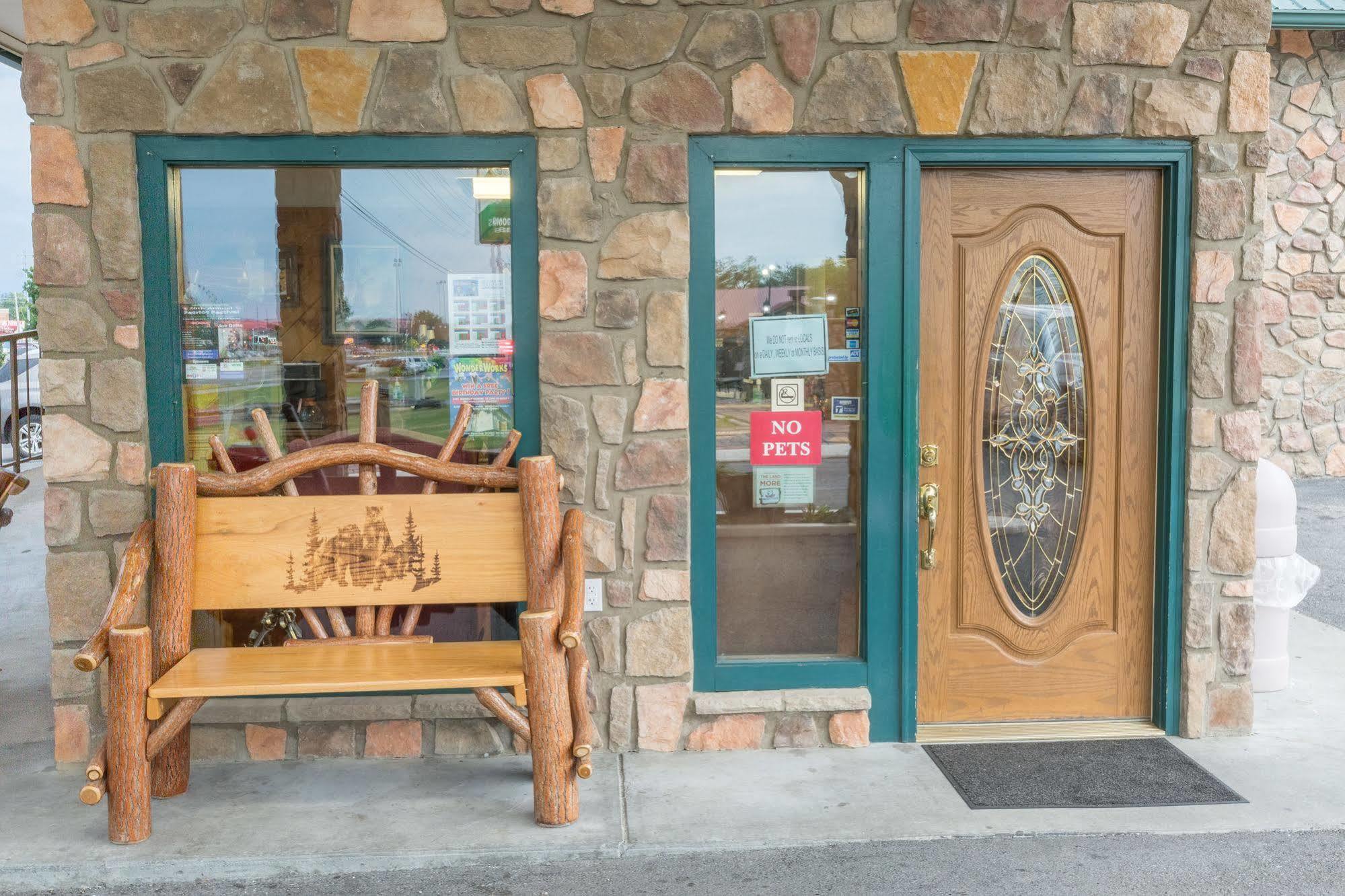 Mountain Breeze Motel Pigeon Forge Dış mekan fotoğraf