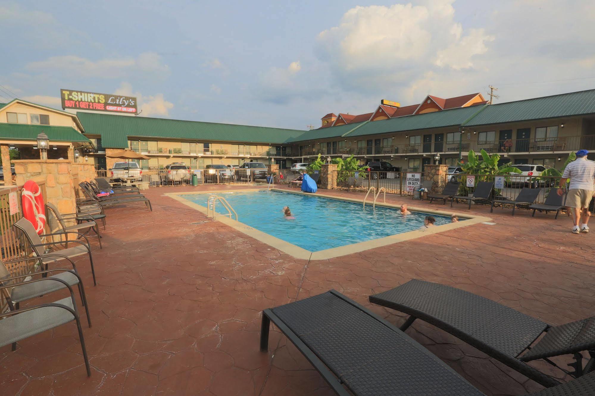 Mountain Breeze Motel Pigeon Forge Dış mekan fotoğraf