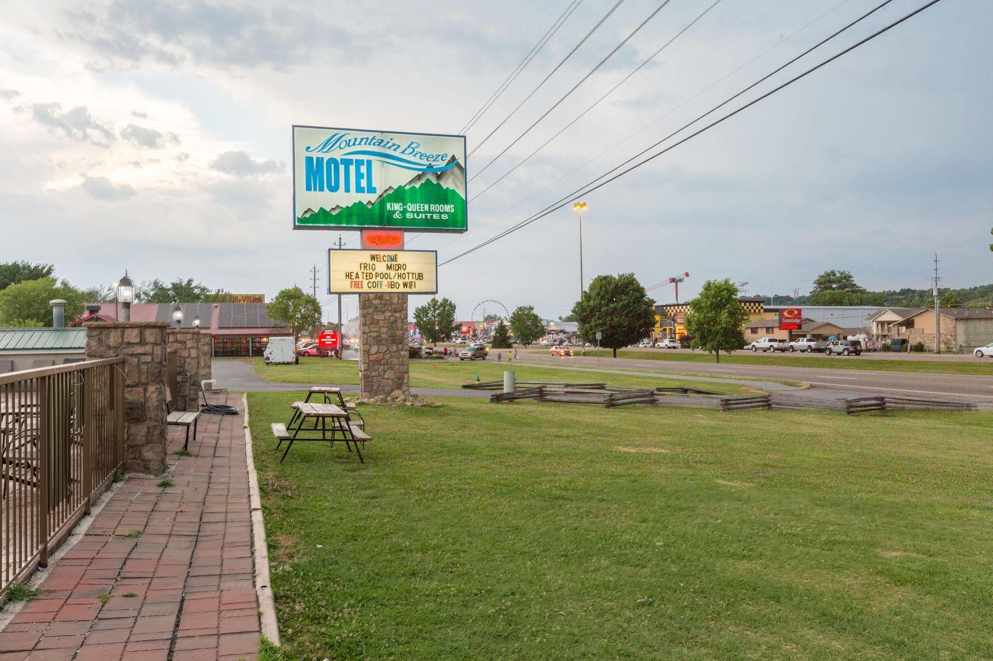 Mountain Breeze Motel Pigeon Forge Dış mekan fotoğraf