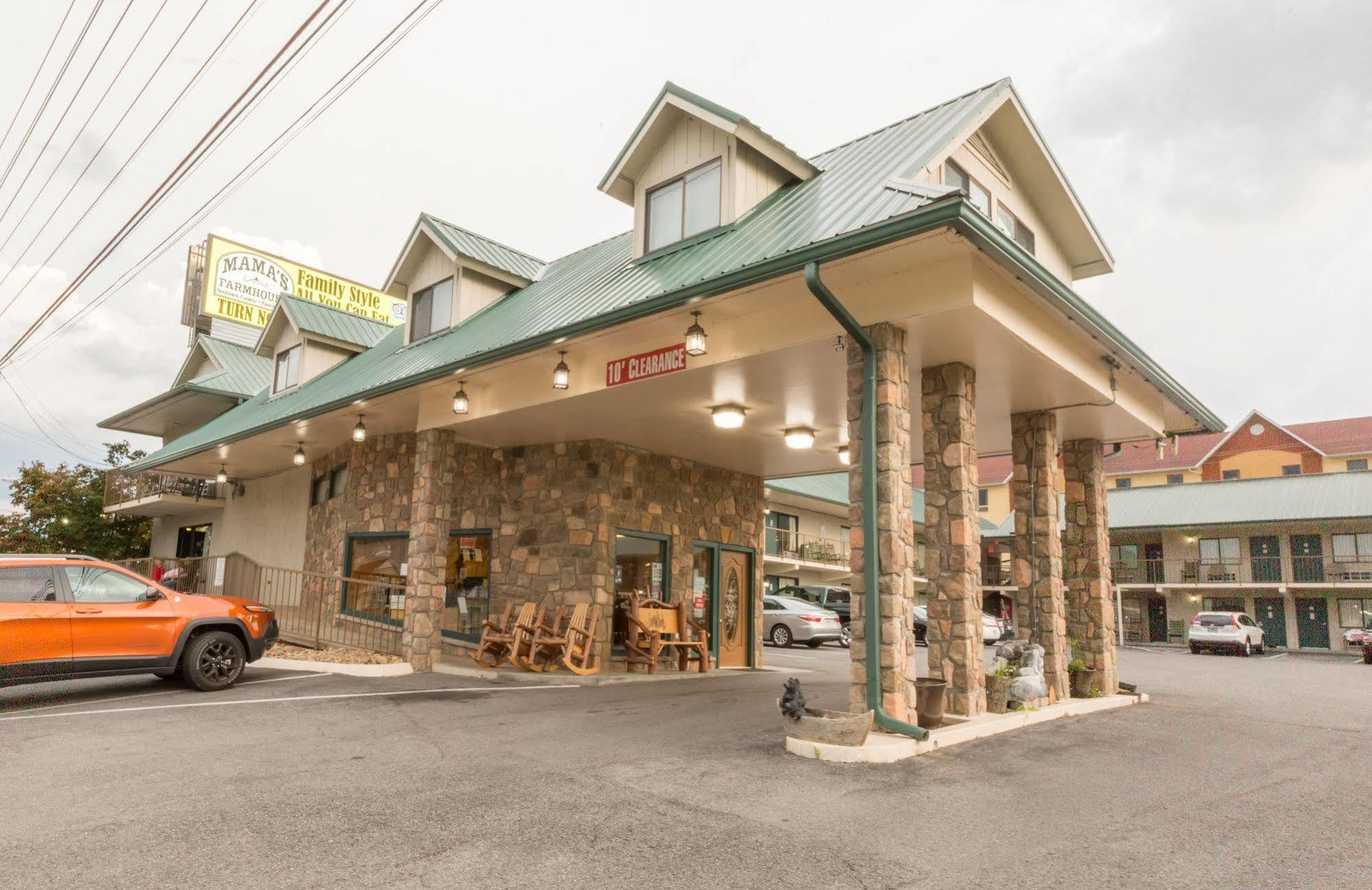 Mountain Breeze Motel Pigeon Forge Dış mekan fotoğraf