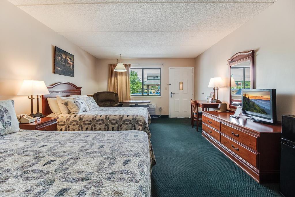 Mountain Breeze Motel Pigeon Forge Dış mekan fotoğraf